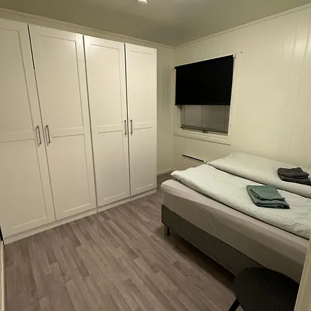 - White House 바르되